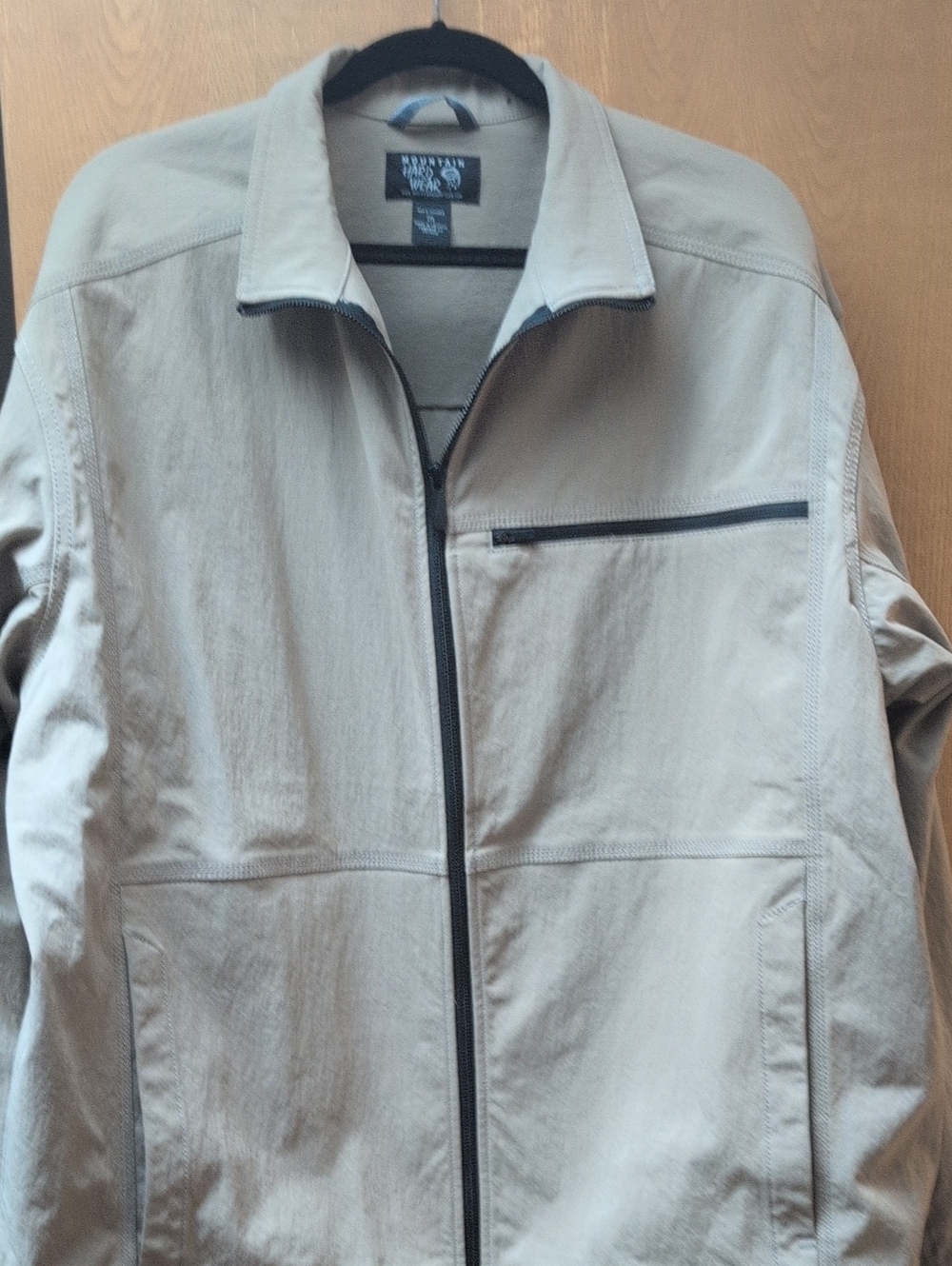 Mountain Hardwear Men’s Light Beige Lightweight Full-Zip Shirt Jacket